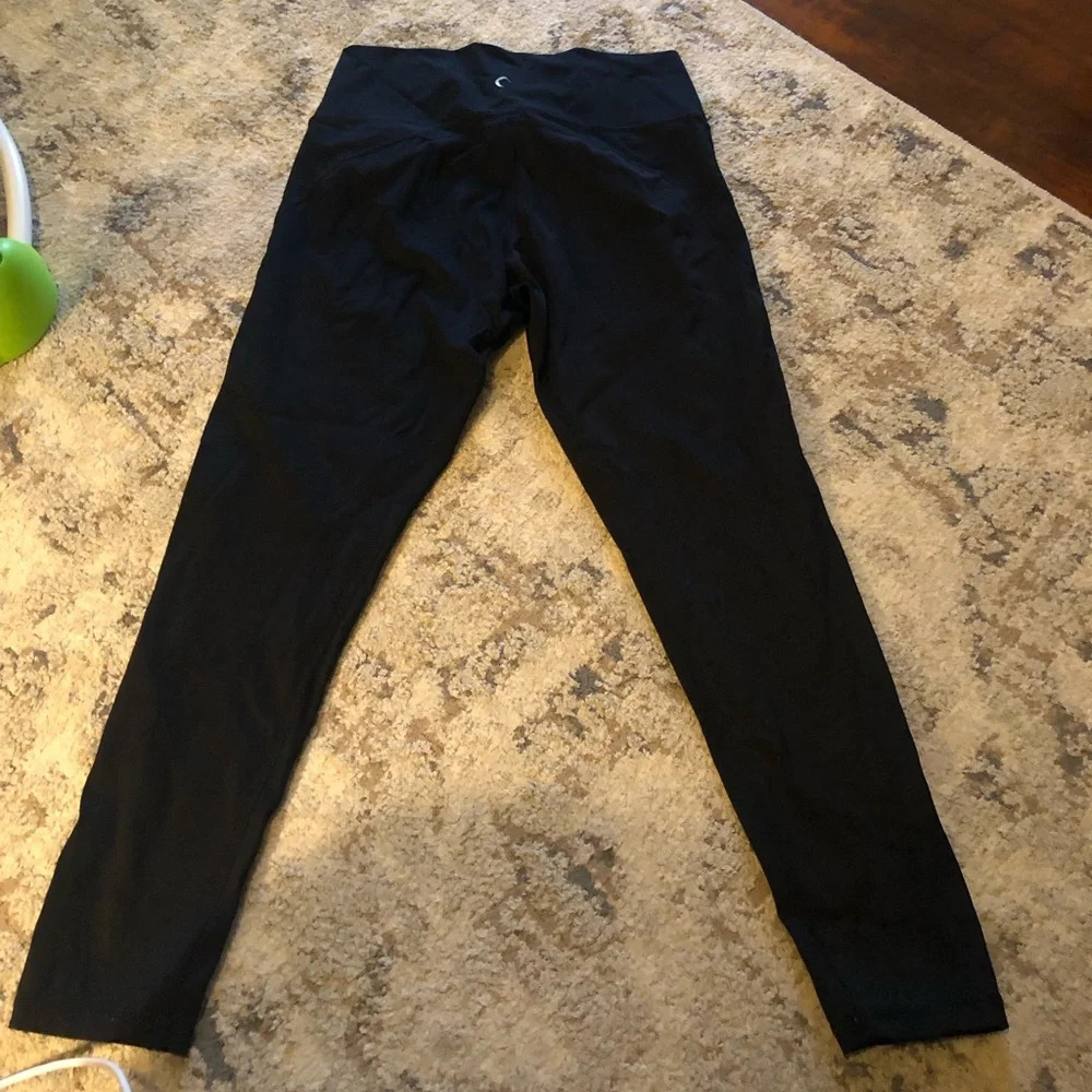 Zyia Active Ribbed Pattern Leggings - Picture 3 of 5
